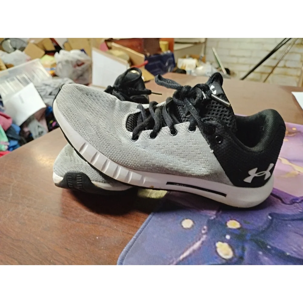 Under Armour Womens Micro‎ G Pursuit 3000101-103 Gray Black Running Shoes Size 5